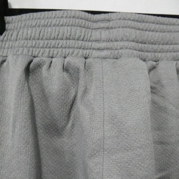 PUMA | small | Stylish Grey Casual / Sport Shorts - Picture 10 of 14